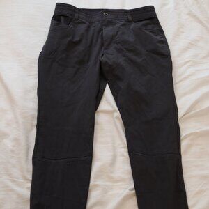 Free Radikal Tapered Pants NWOT